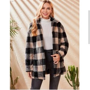 Buffalo Plaid Fleece Coat 🖤🤍
